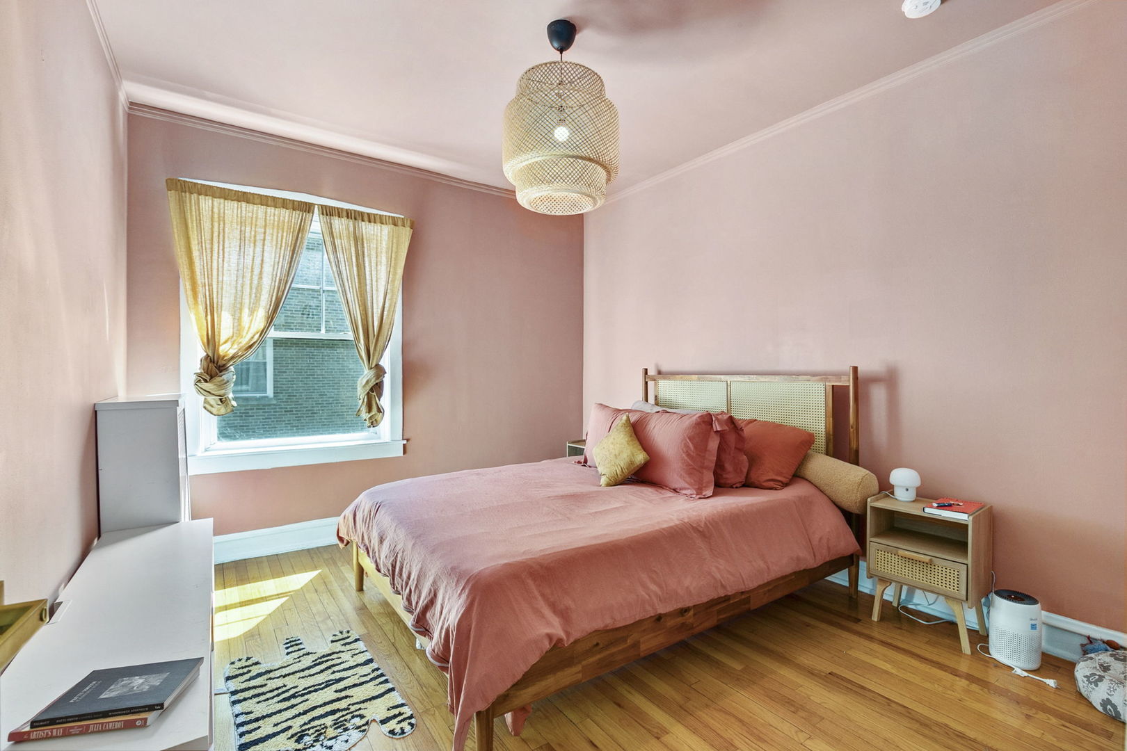 723 Reba Place Unit: 2N