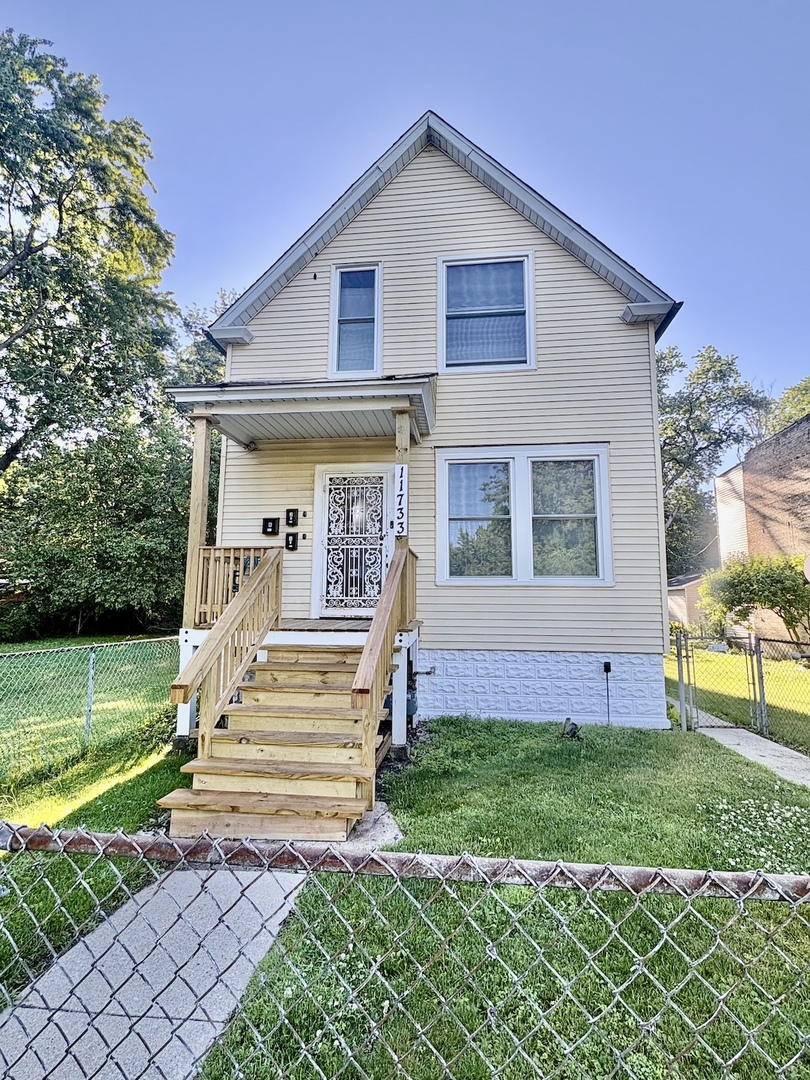 11733 S Stewart Avenue Unit: 1