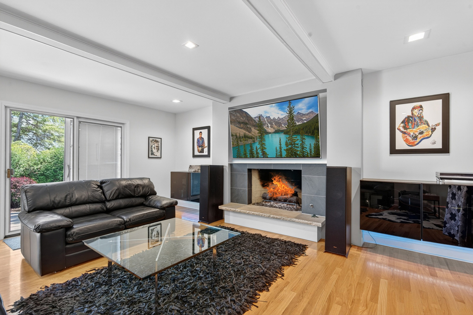 4019 Crestwood Drive