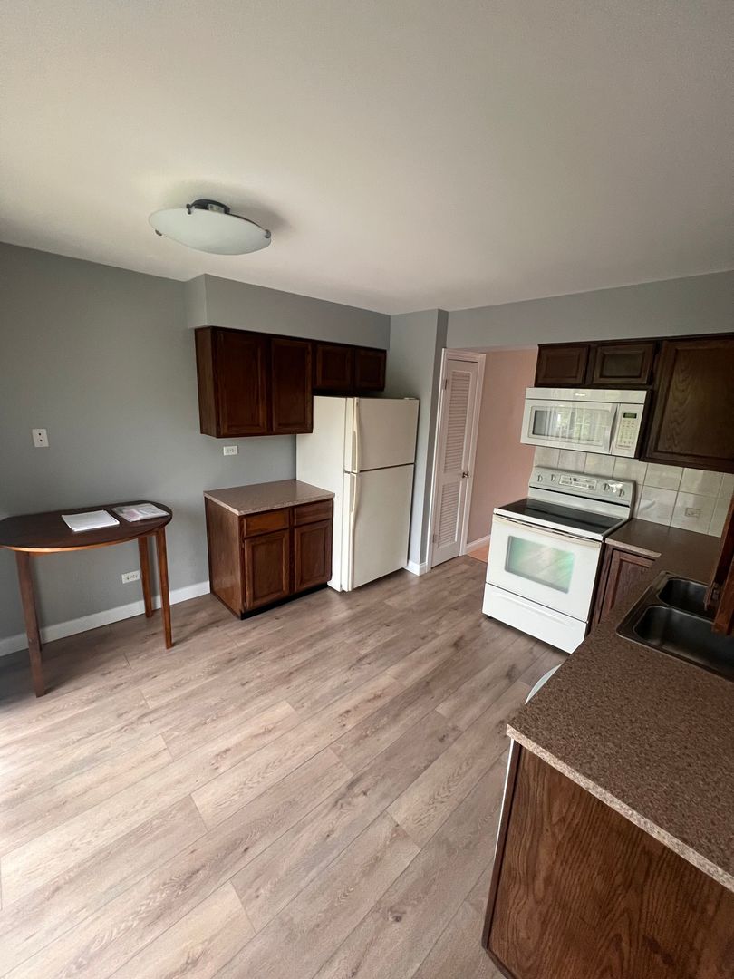 9360 Hamilton Court Unit: B