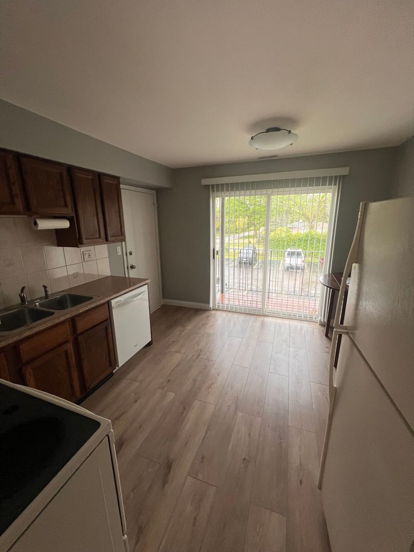 9360 Hamilton Court Unit: B