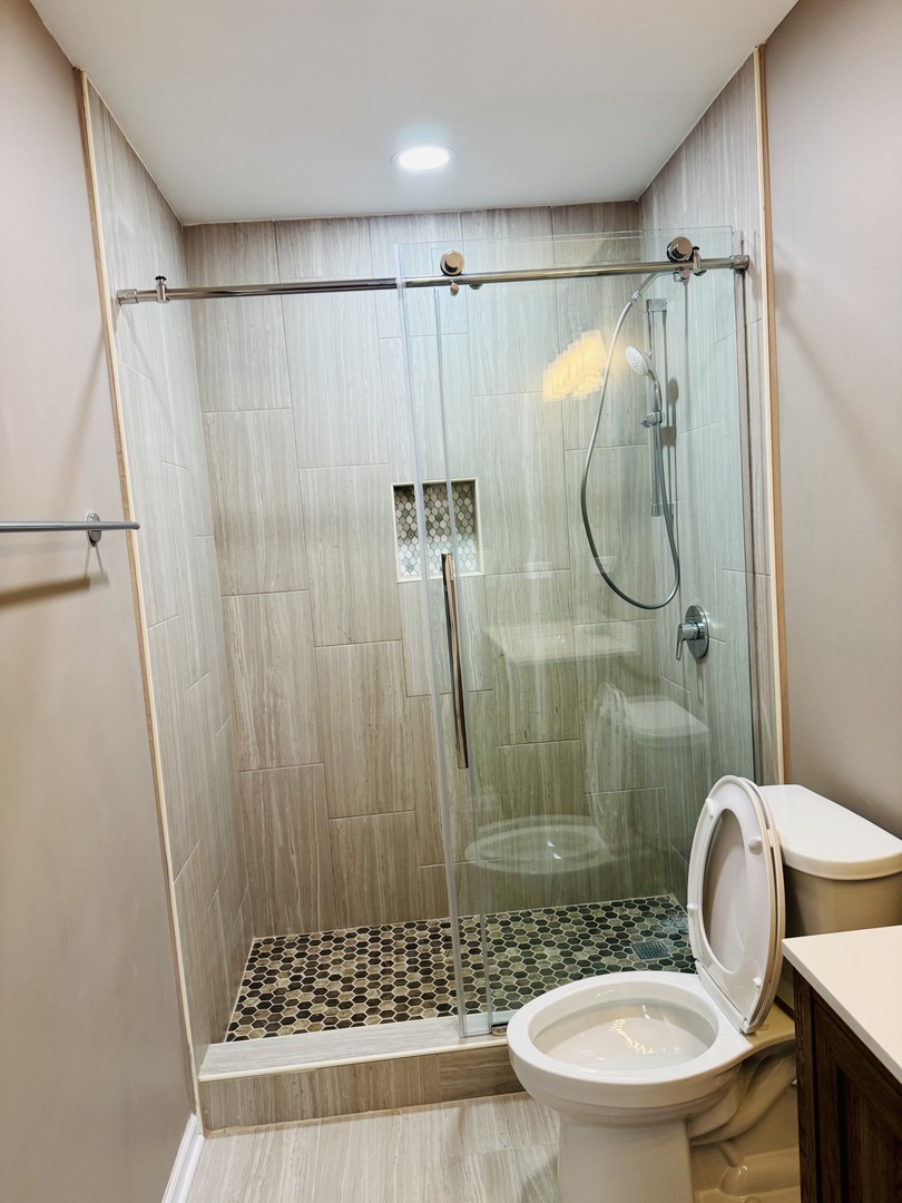 5501 Lincoln Avenue Unit: 510