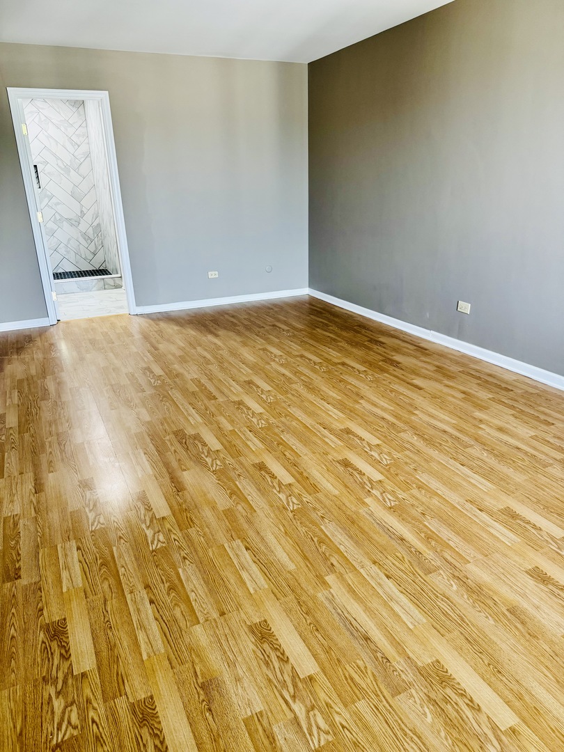 5501 Lincoln Avenue Unit: 510
