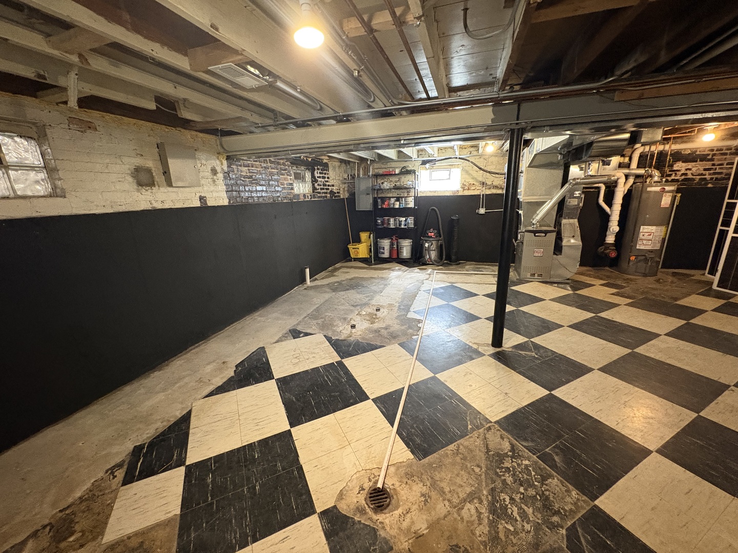 5058 W Wrightwood Avenue