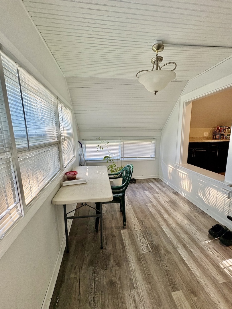 11733 S Stewart Avenue Unit: 2