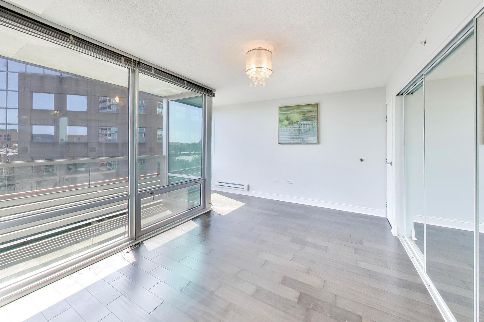 800 Elgin Road Unit: 913