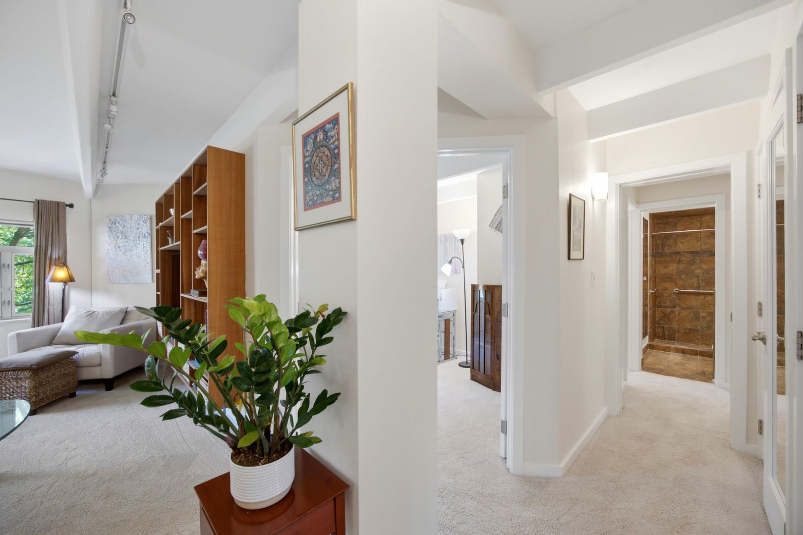 1864 SHERMAN Avenue Unit: 5SW