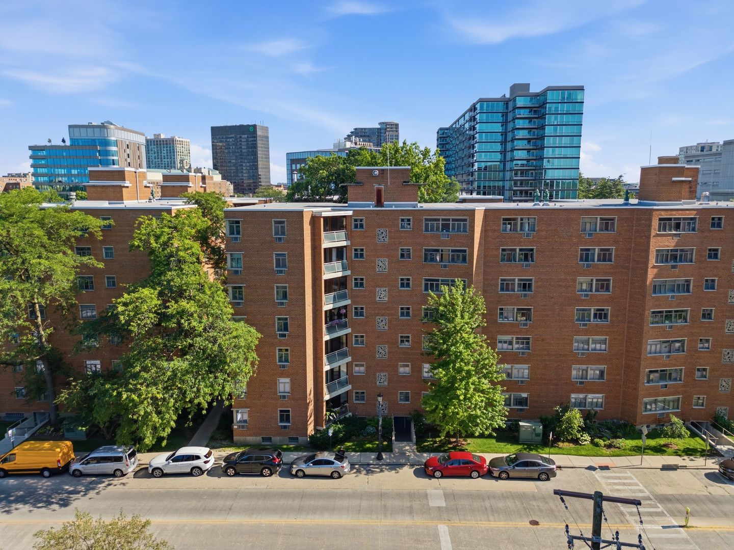 1864 SHERMAN Avenue Unit: 5SW