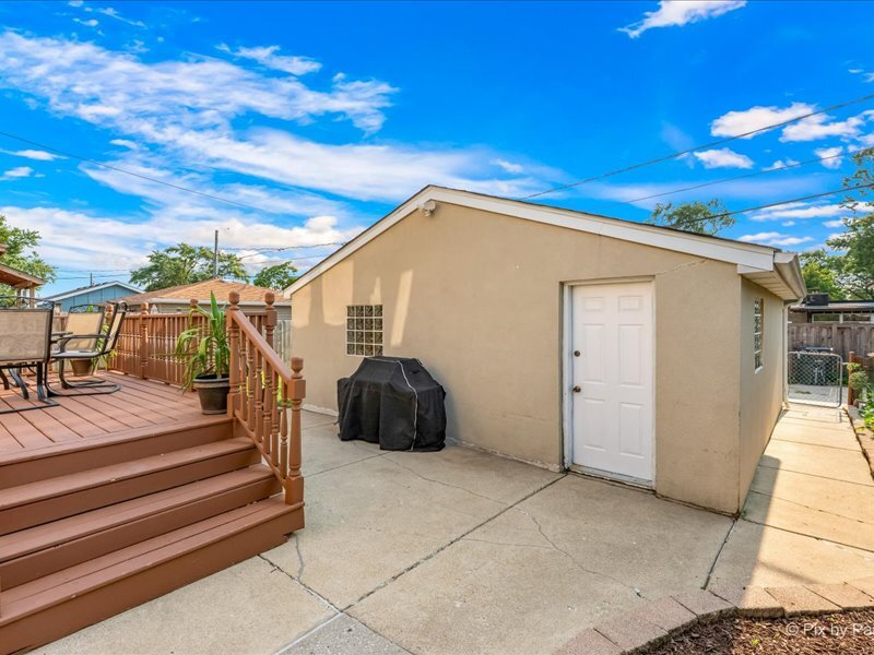 8224 N Oleander Avenue