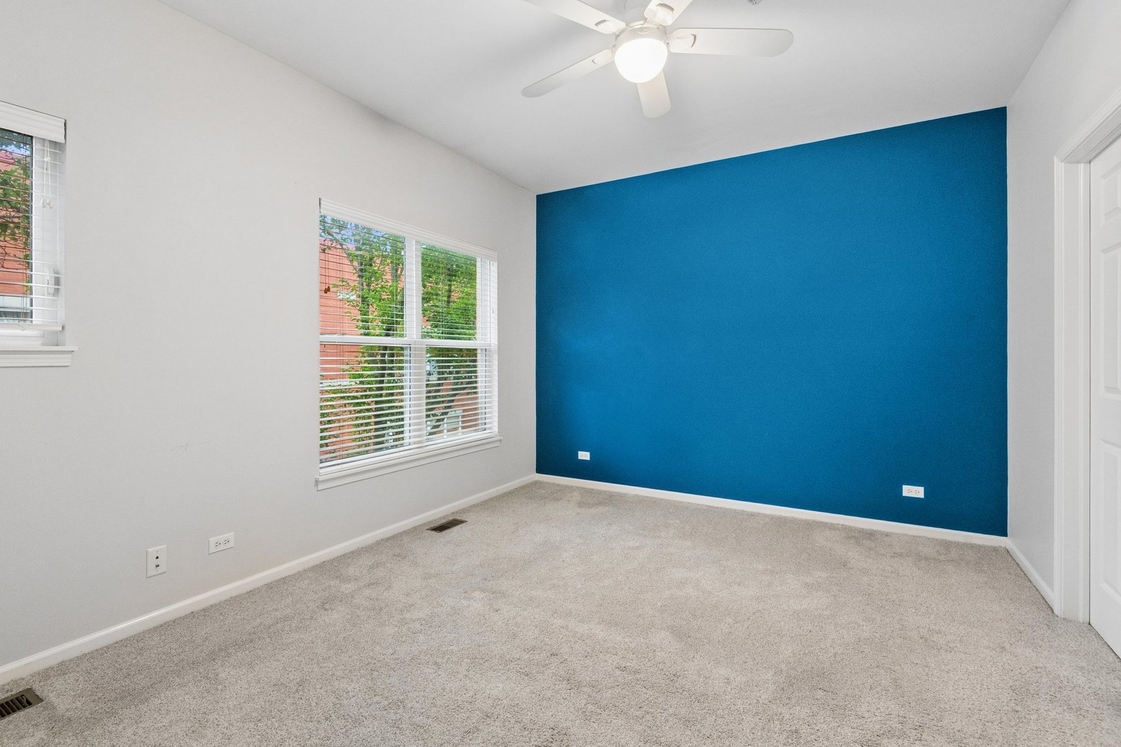 521 Chicago Avenue Unit: H