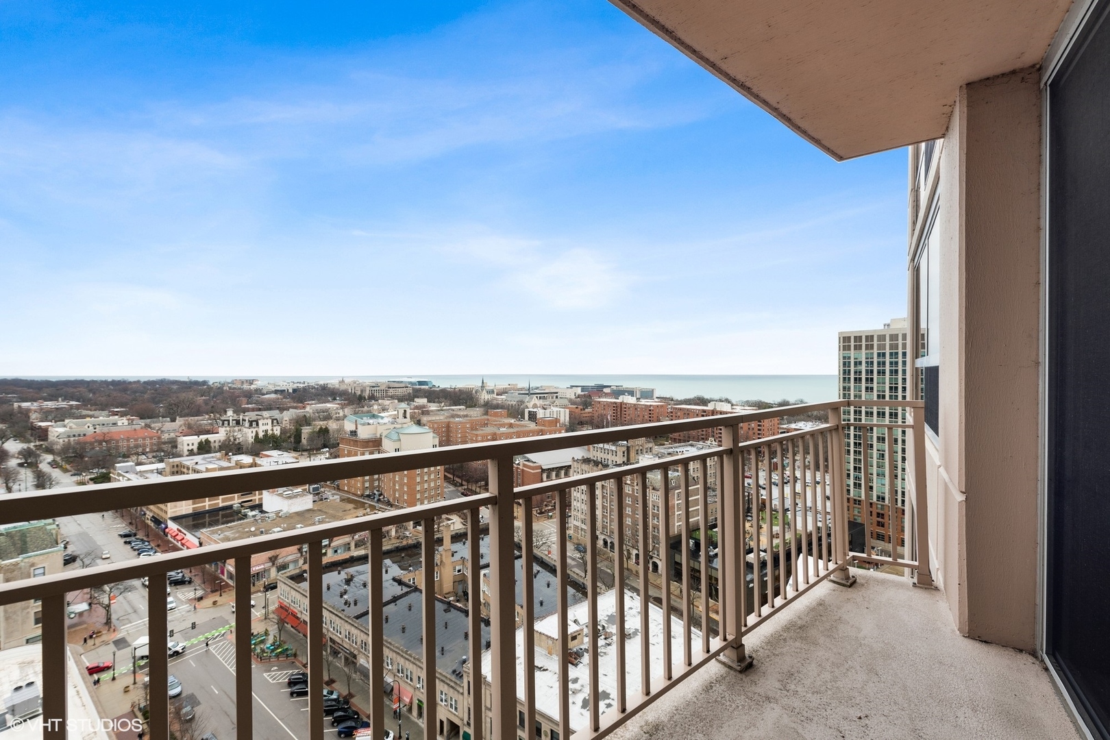 807 Davis Street Unit: 1806