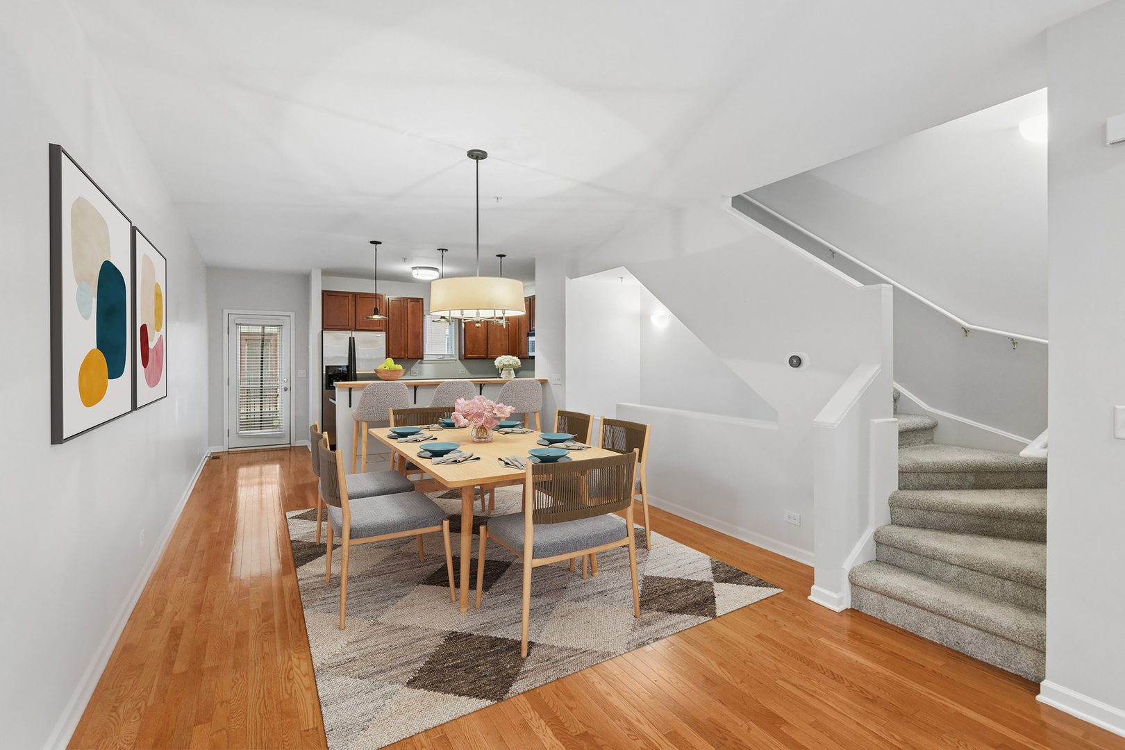 521 Chicago Avenue Unit: H