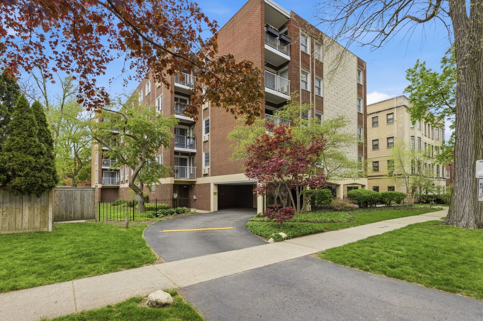1310 Maple Avenue Unit: 2C