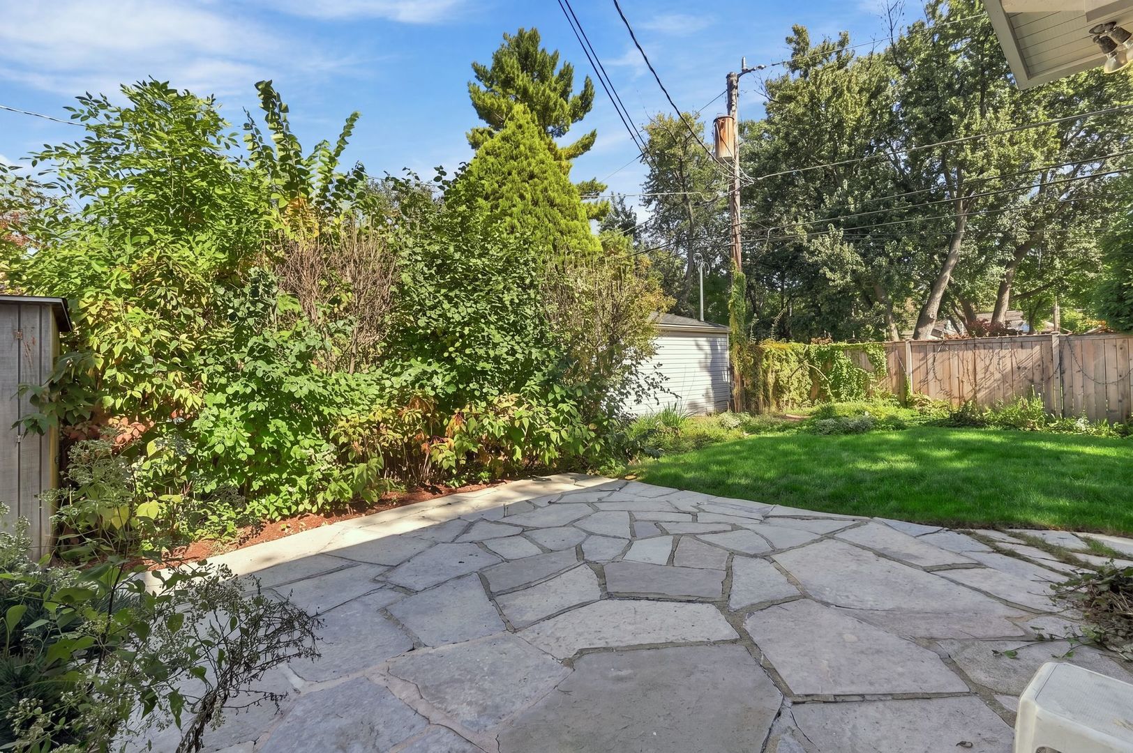 2111 Lincolnwood Drive
