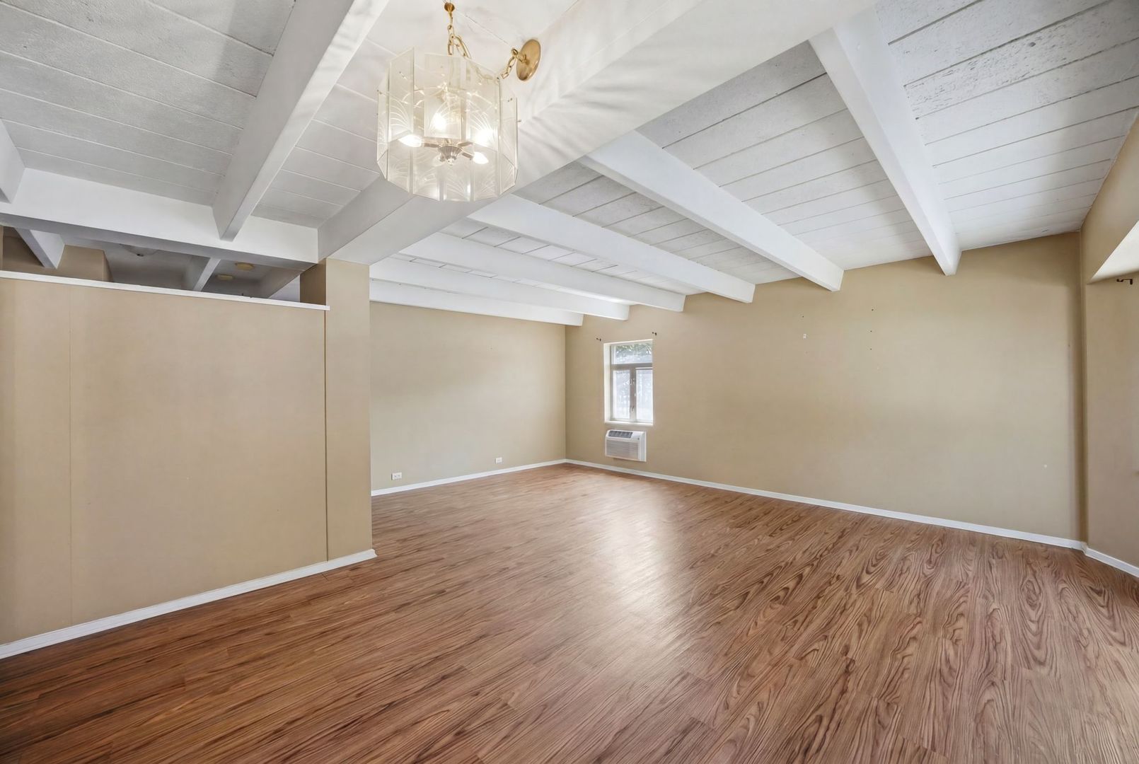 1862 Sherman Avenue Unit: 1NW