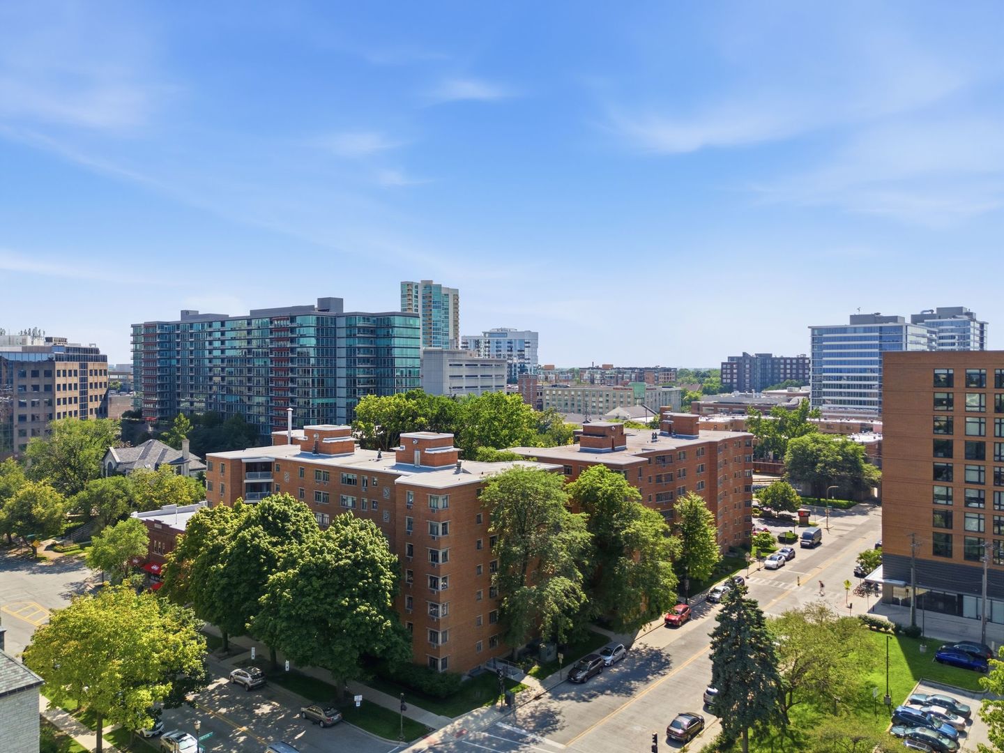 1862 Sherman Avenue Unit: 1NW