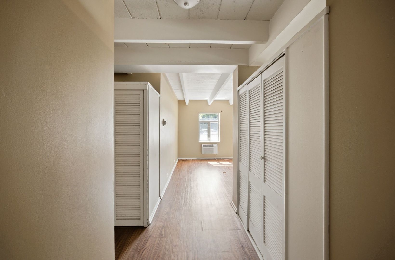 1862 Sherman Avenue Unit: 1NW