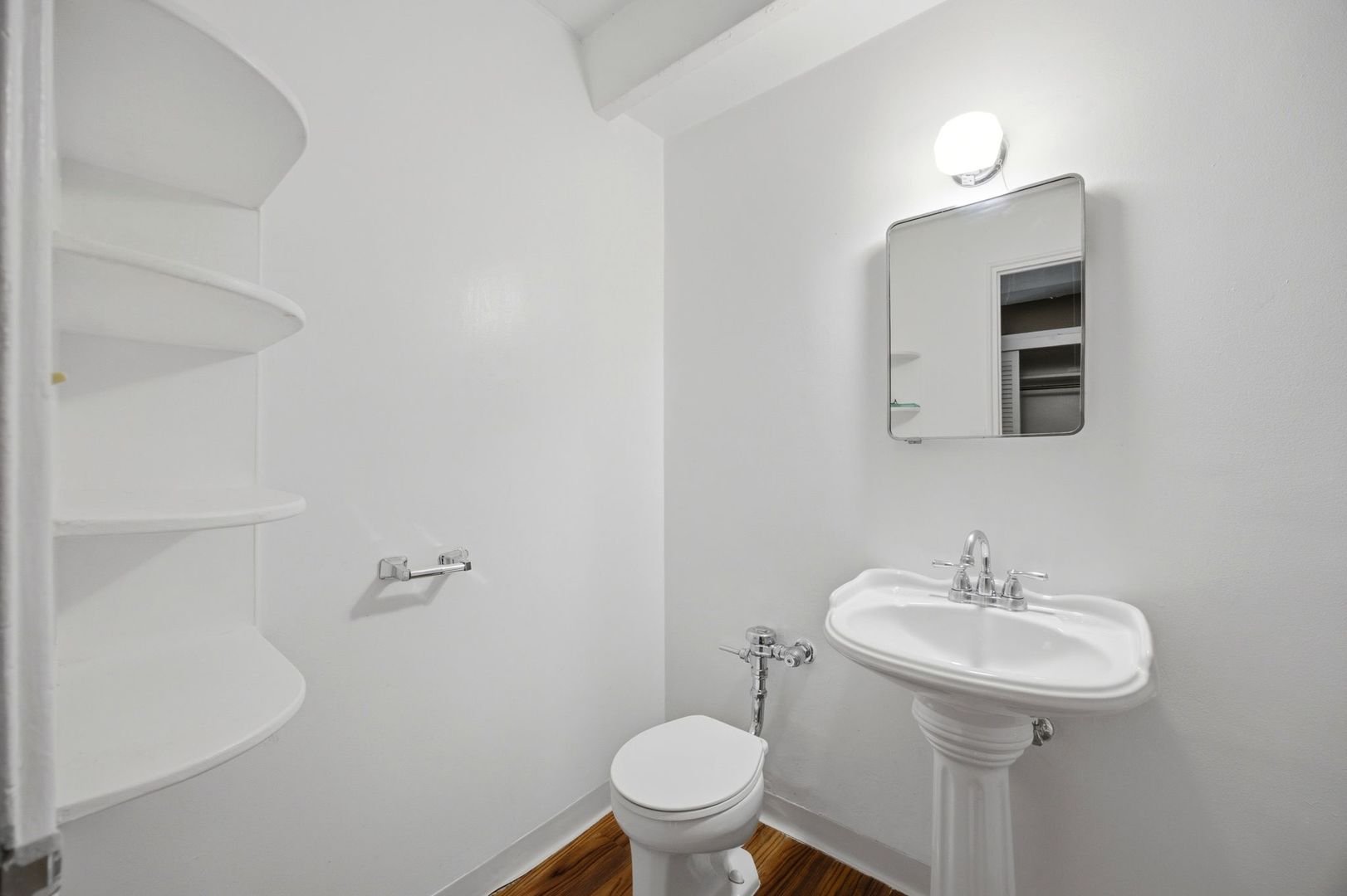 1862 Sherman Avenue Unit: 1NW