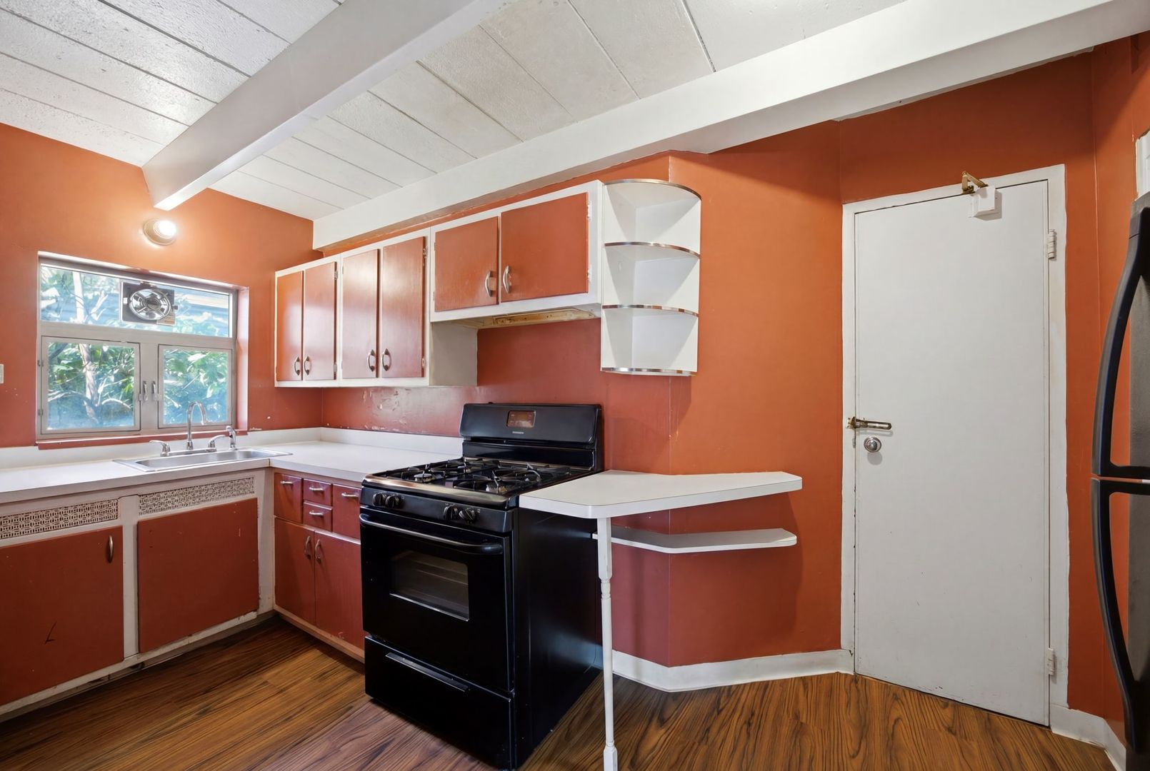 1862 Sherman Avenue Unit: 1NW