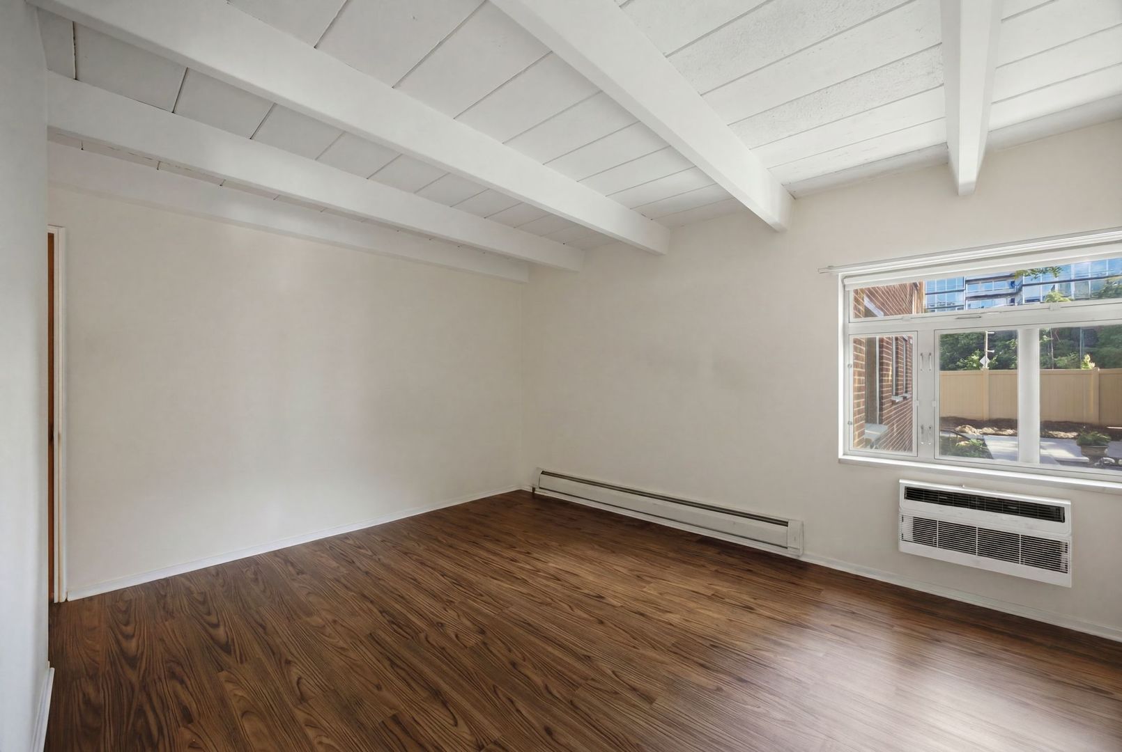 1862 Sherman Avenue Unit: 1NW