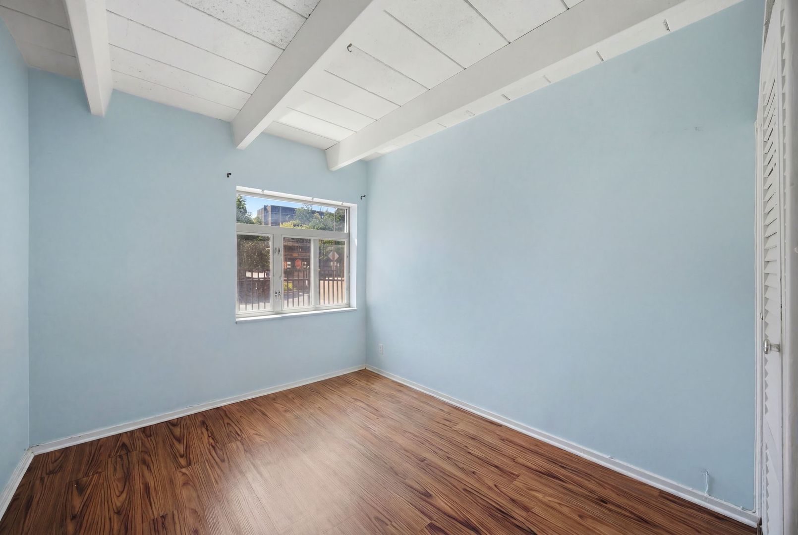 1862 Sherman Avenue Unit: 1NW