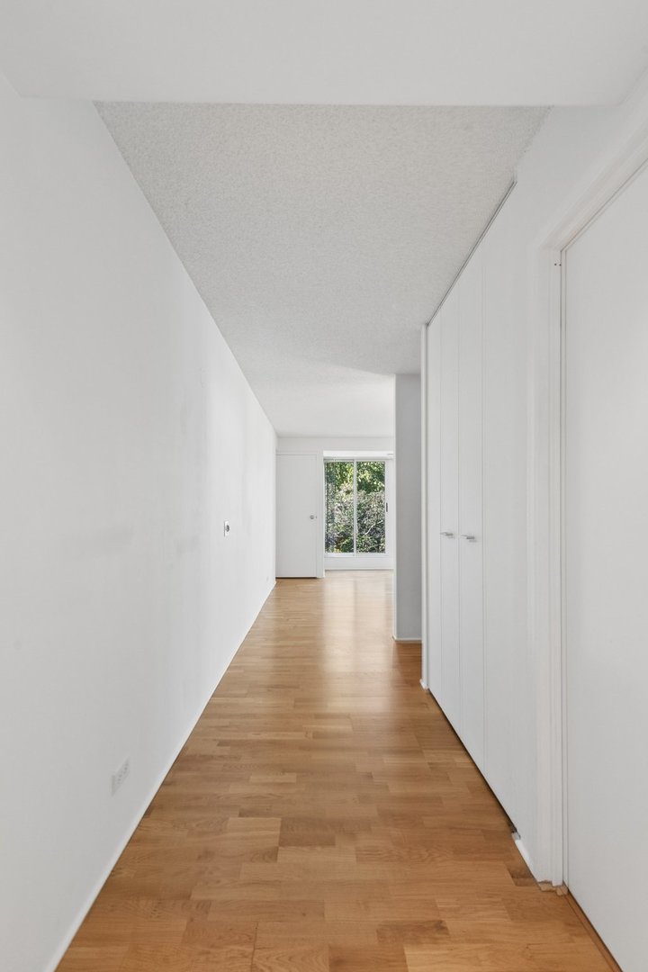 2525 Wellington Court Unit: 302