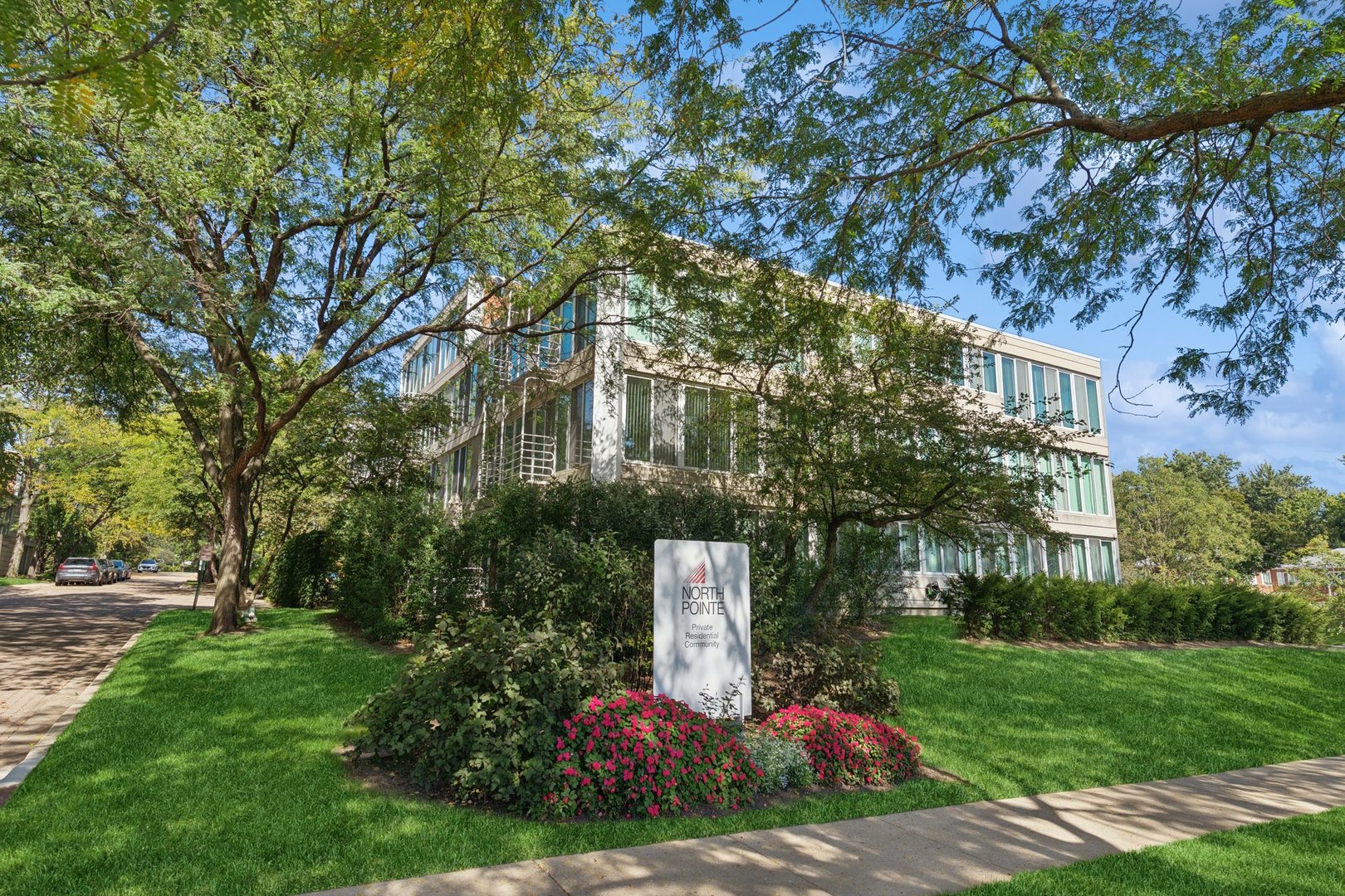2525 Wellington Court Unit: 302