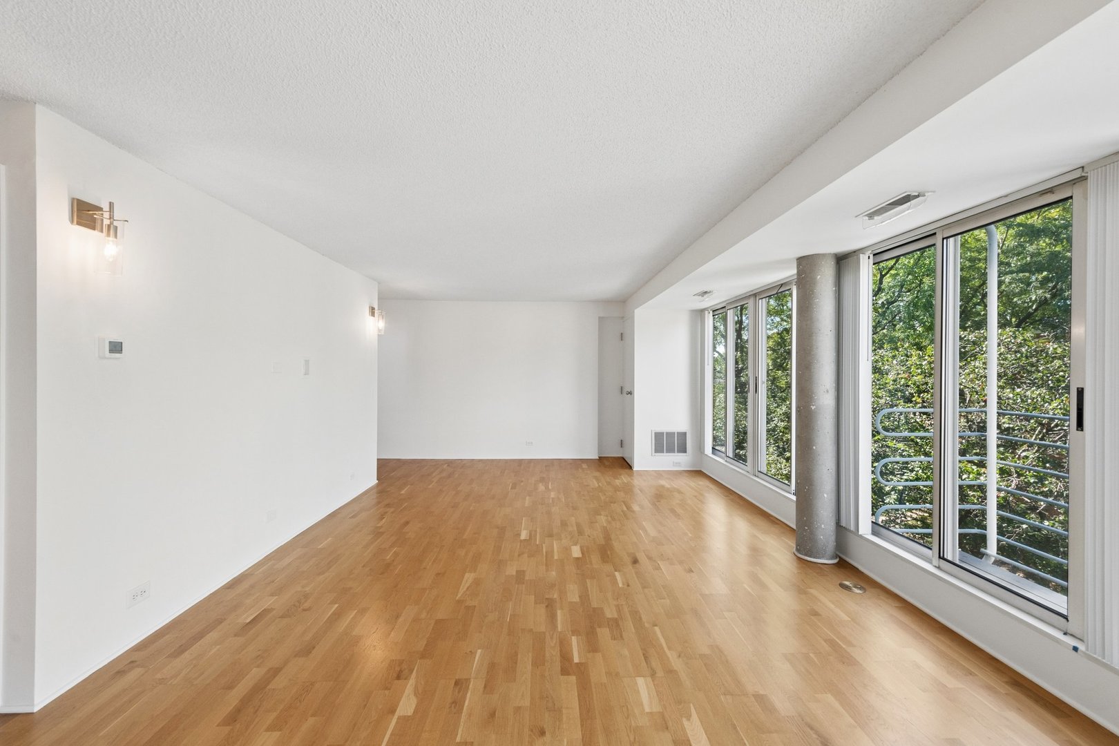 2525 Wellington Court Unit: 302