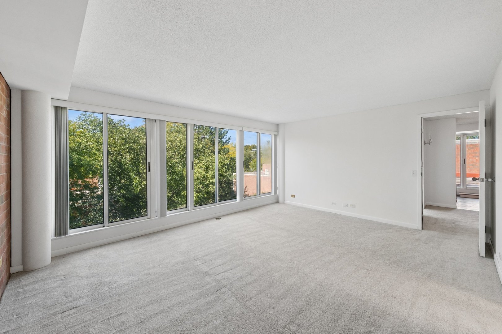 2525 Wellington Court Unit: 302