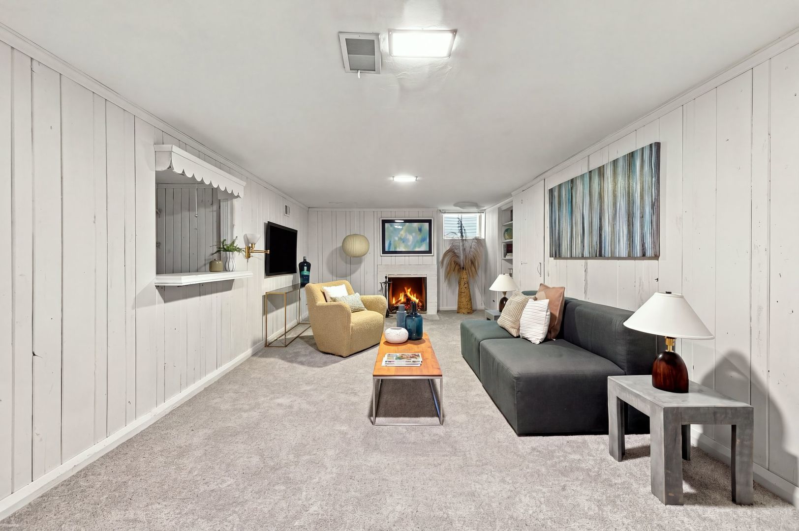2111 Lincolnwood Drive