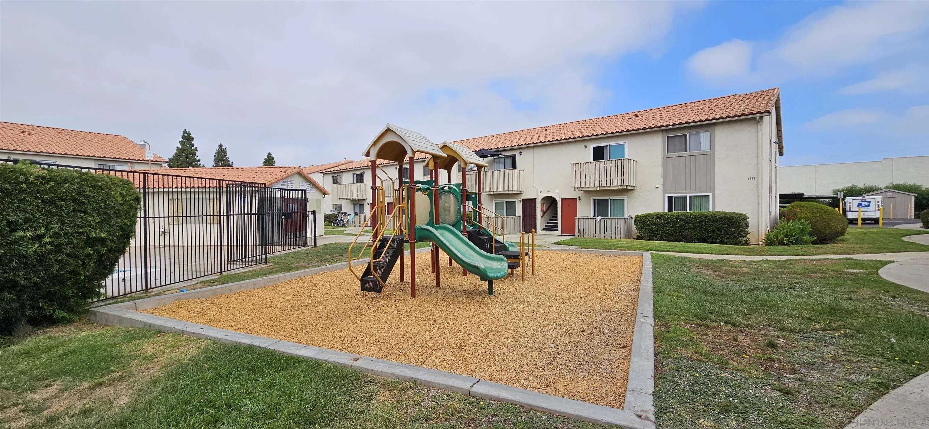 1555 Broadway Unit 8