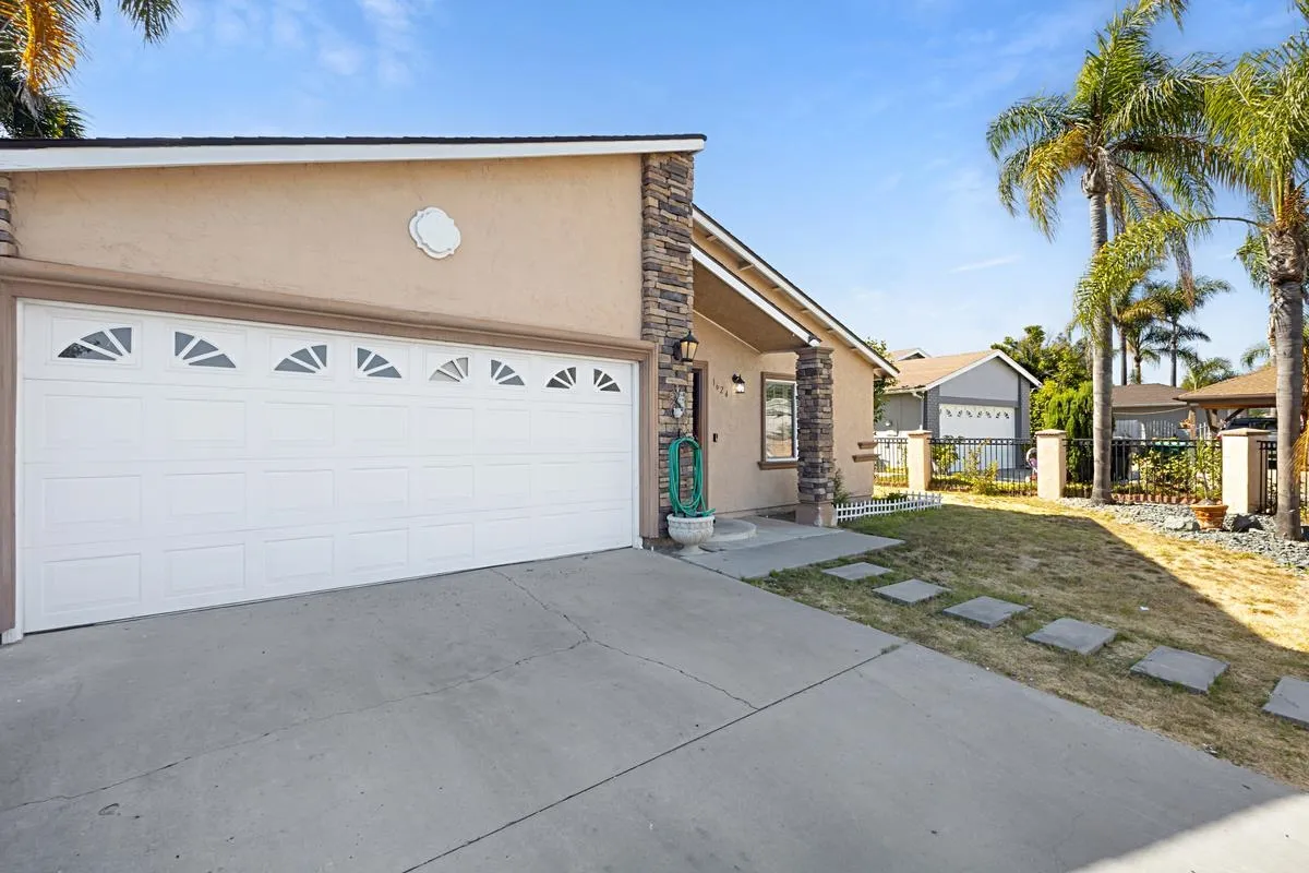 1624 Hartwell Court