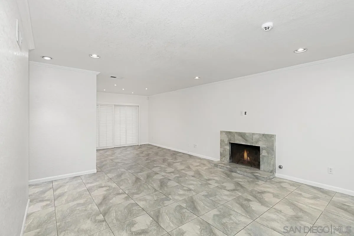 1624 Hartwell Court