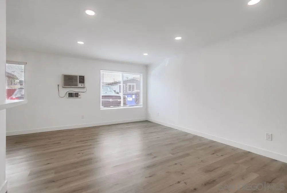 4220 41st St Unit 3