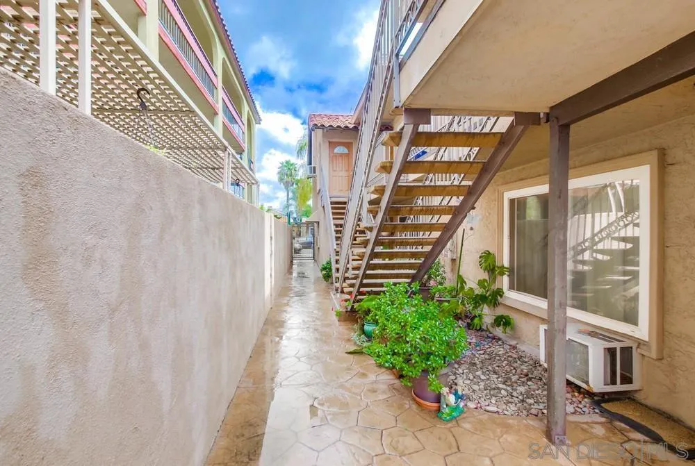 4220 41st St Unit 3