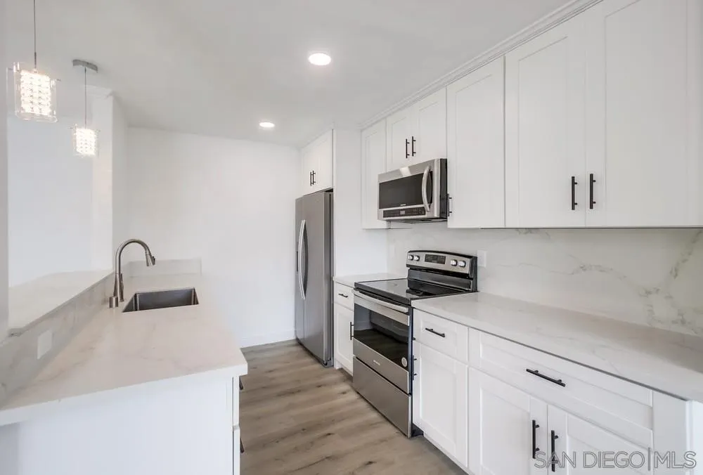4220 41st St Unit 3