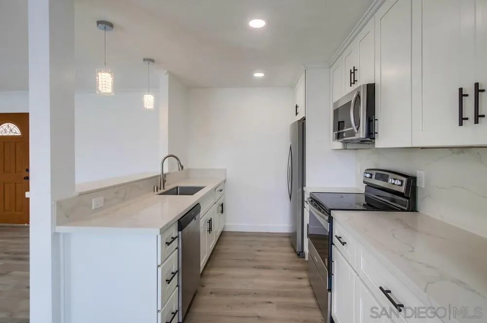 4220 41st St Unit 3