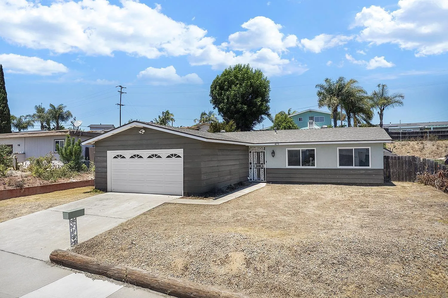 475 Rivera Ct