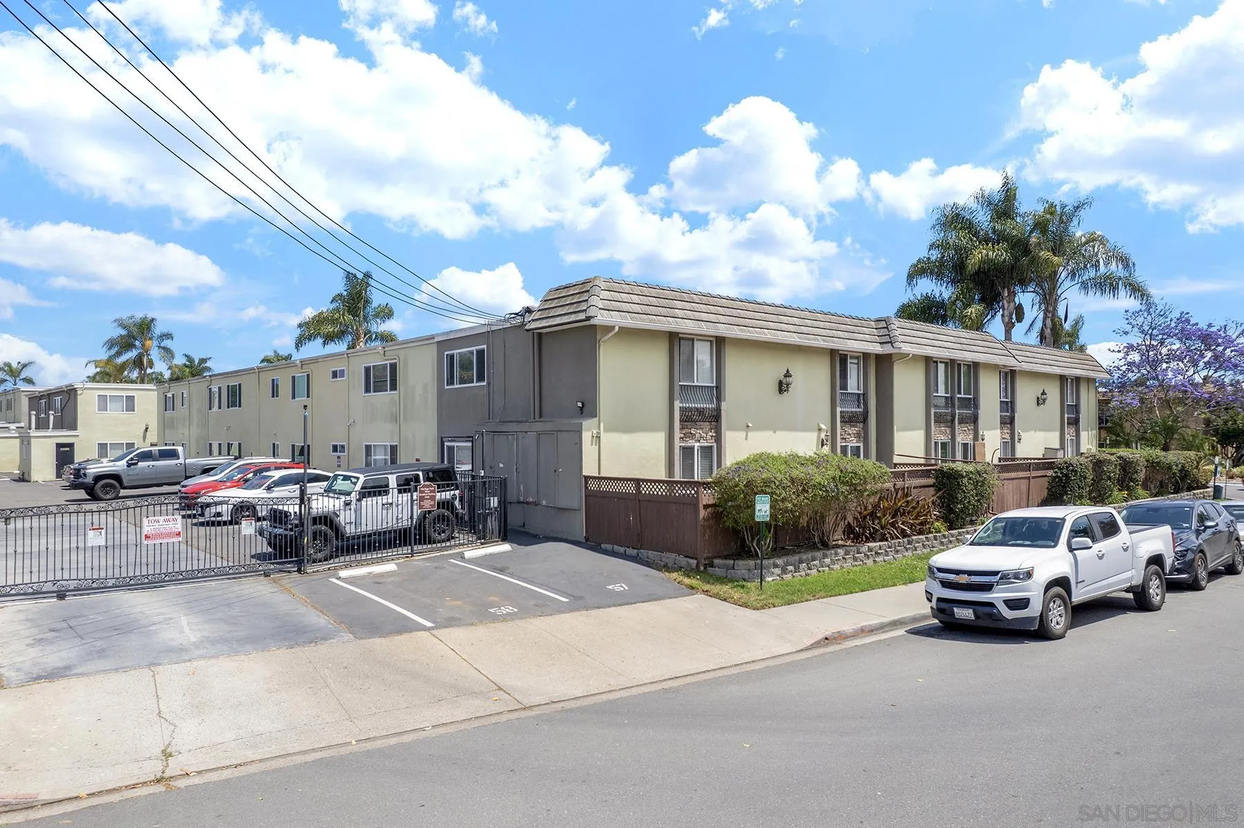 6602 Beadnell Way Unit 12