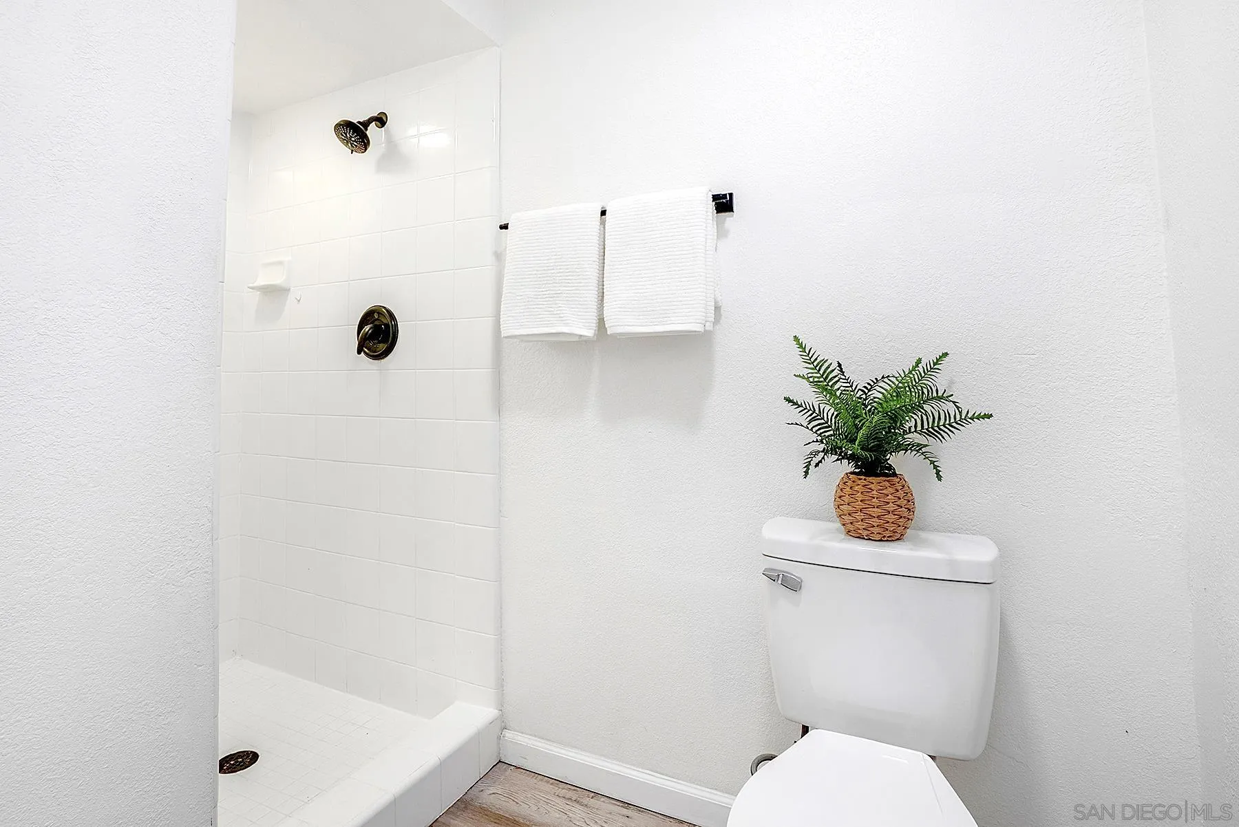 6602 Beadnell Way Unit 12