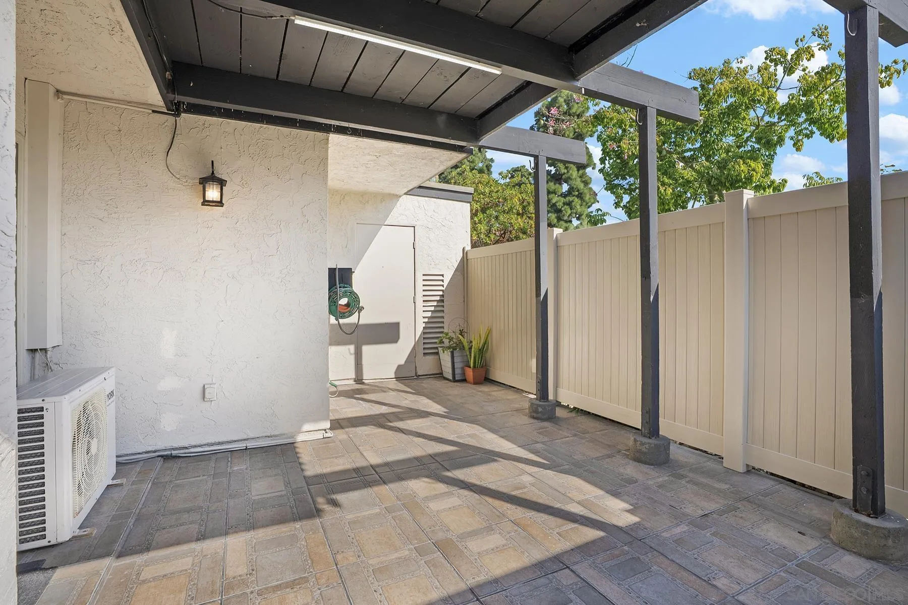 273 Rancho Ct Unit C