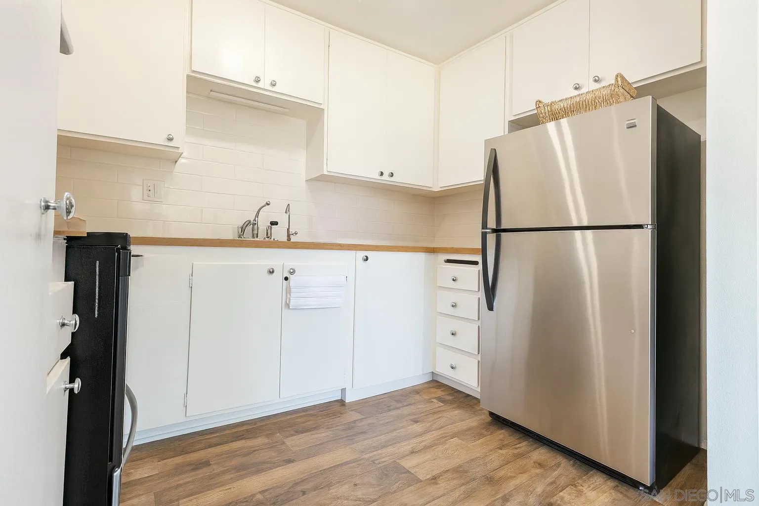 1817 E E Grand Ave Unit 56