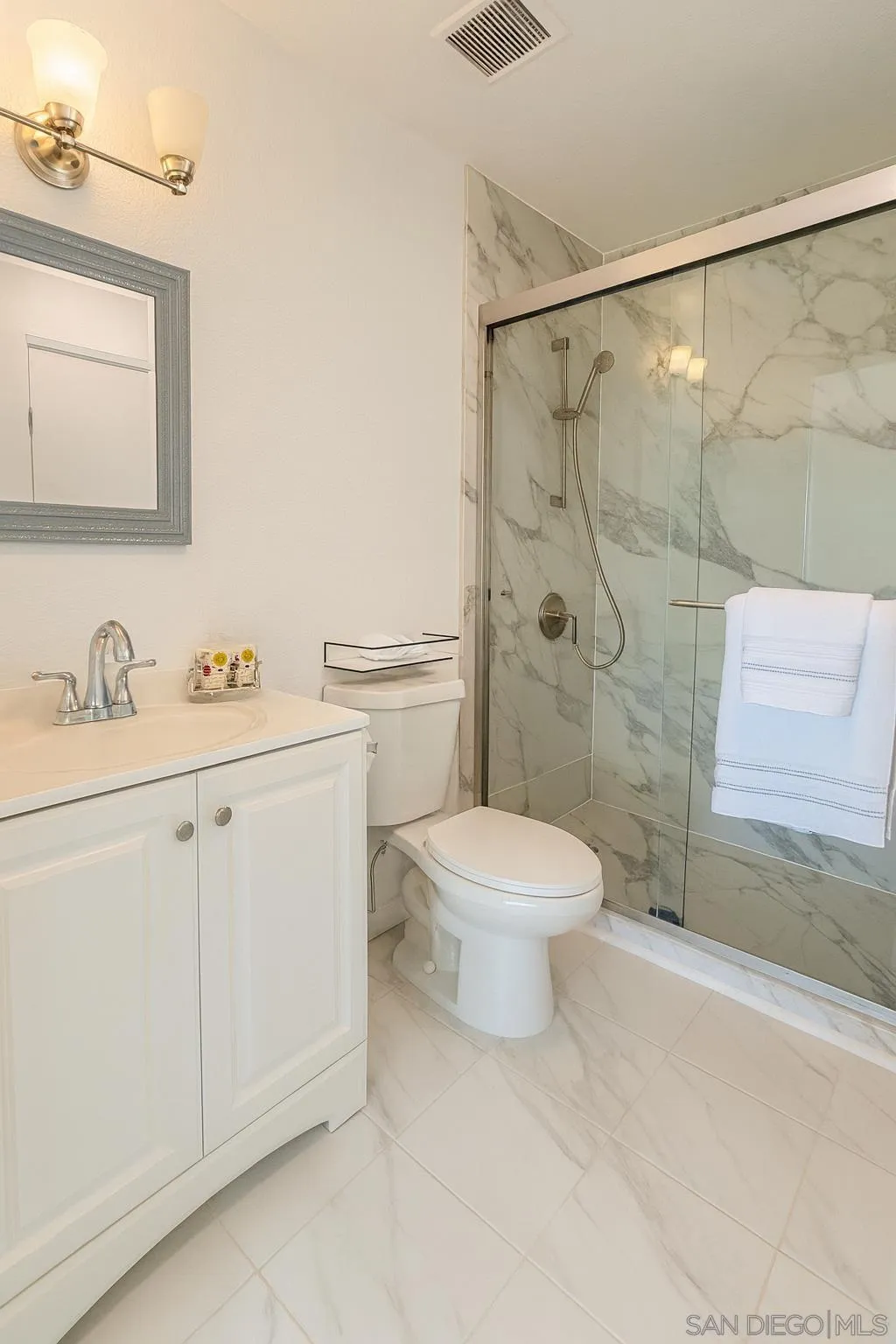 1817 E E Grand Ave Unit 56