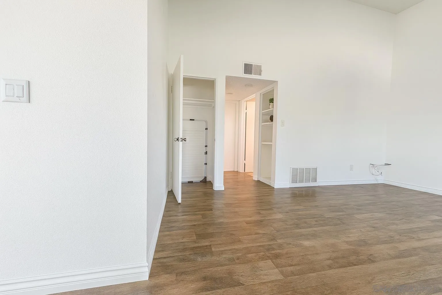 1817 E E Grand Ave Unit 56