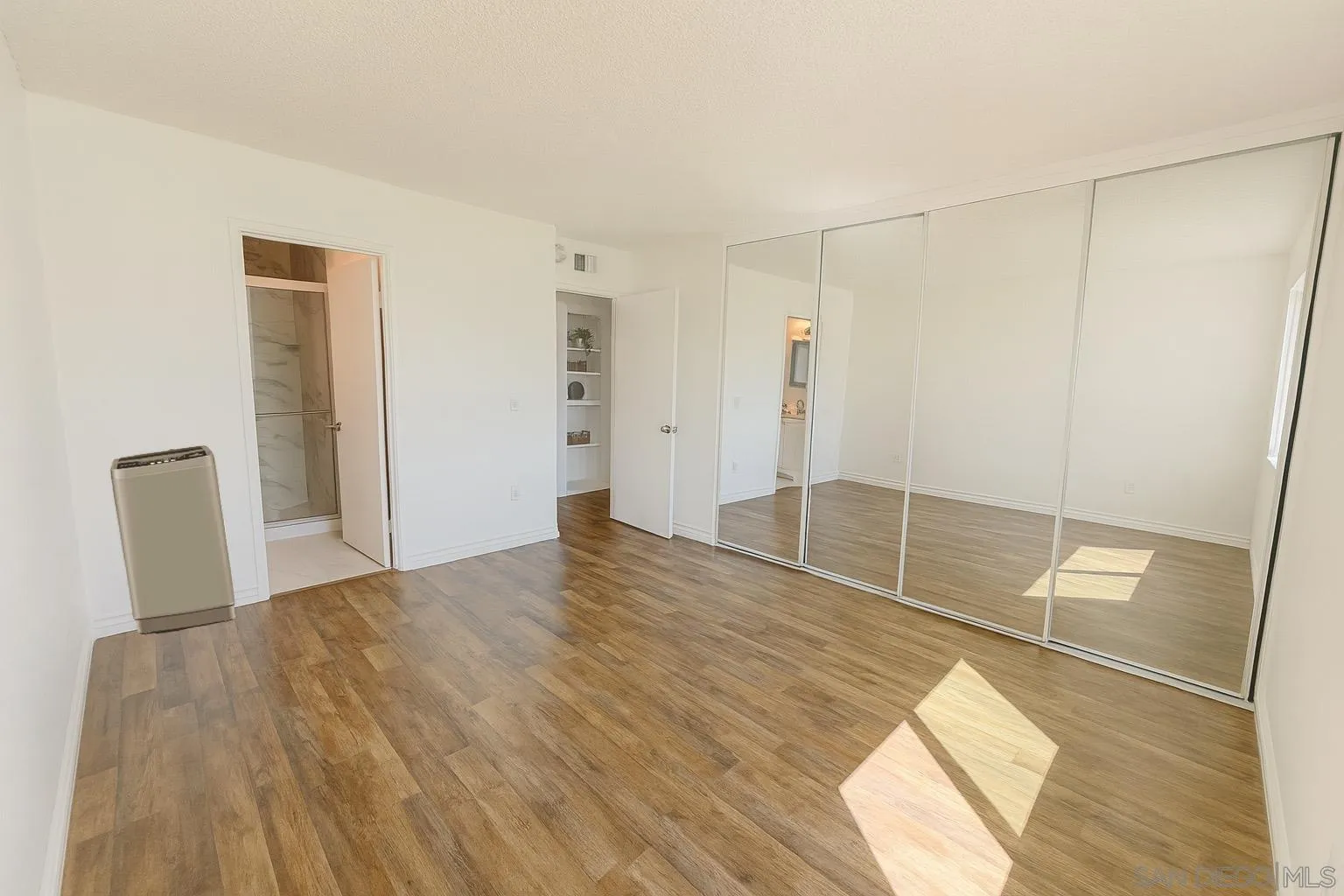 1817 E E Grand Ave Unit 56