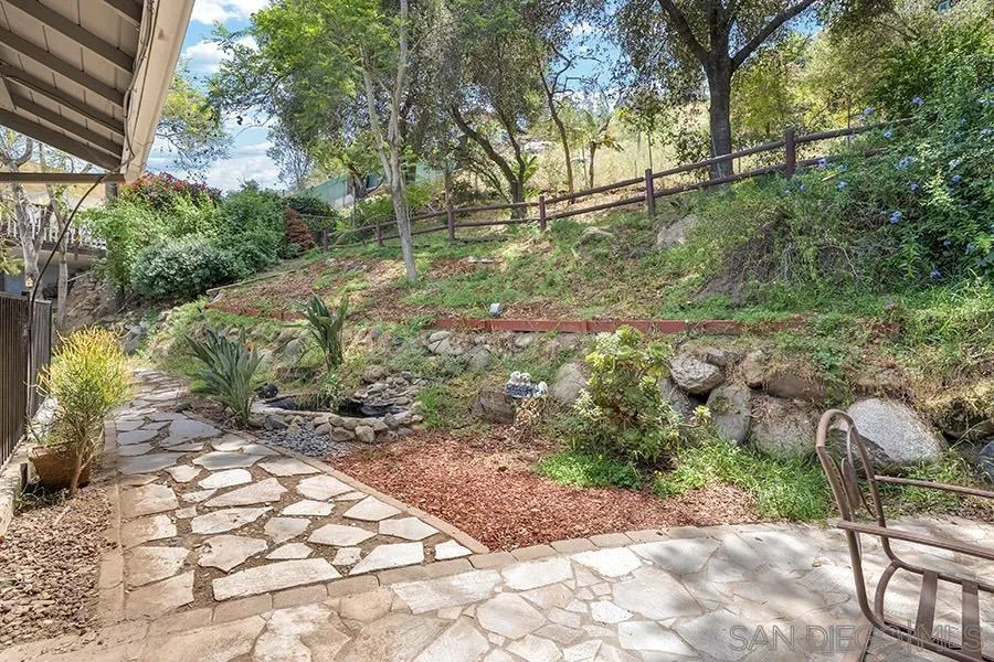2373 Carroll Ln