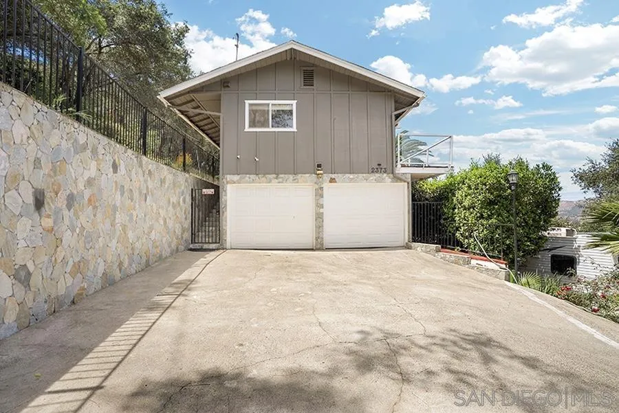 2373 Carroll Ln
