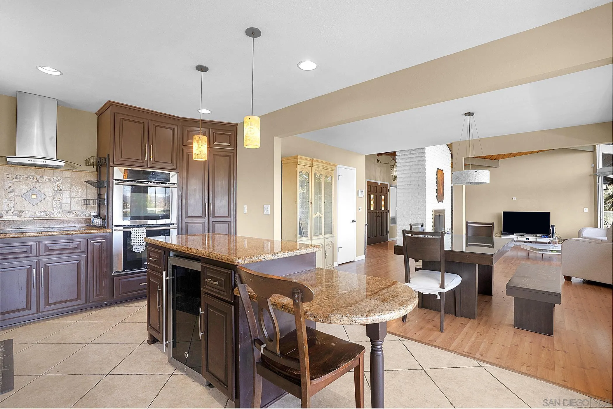 2373 Carroll Ln