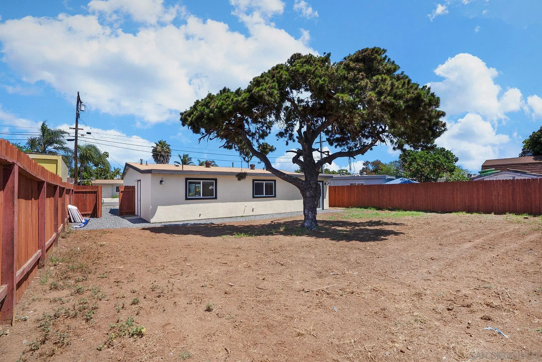 2271 Judith Ave