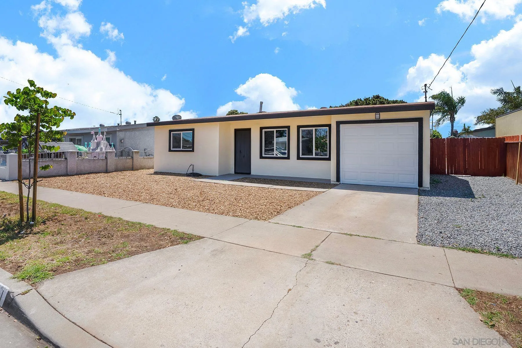 2271 Judith Ave